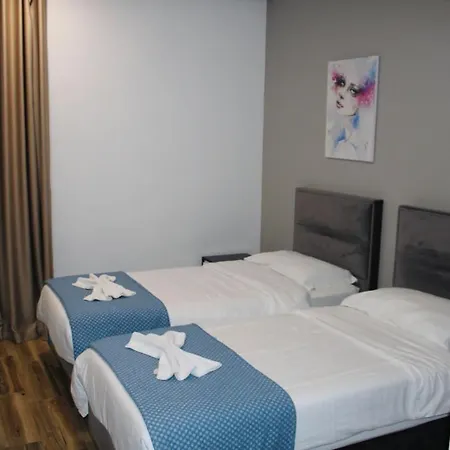 Center Comfort Bed and Breakfast Τίρανα
