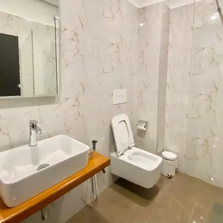 Center Comfort * Τίρανα
