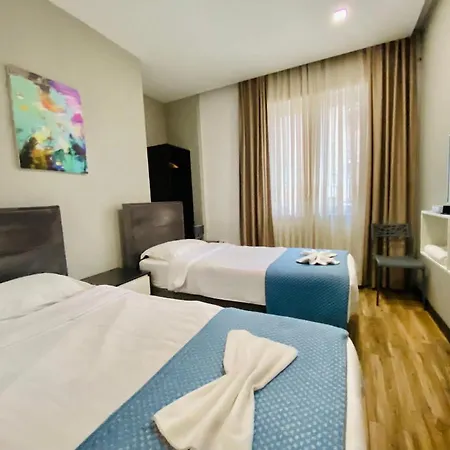 Center Comfort Bed & Breakfast *